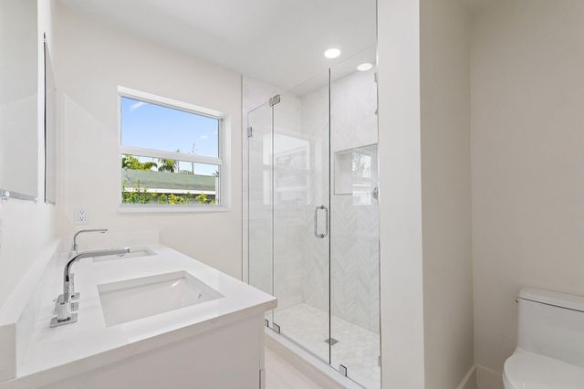 4015 Washington Road, West Palm Beach, FL 33405