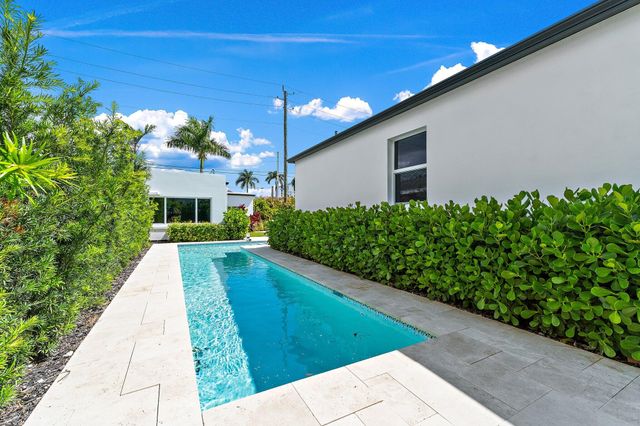 4015 Washington Road, West Palm Beach, FL 33405