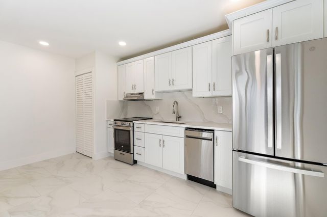 4015 Washington Road, West Palm Beach, FL 33405