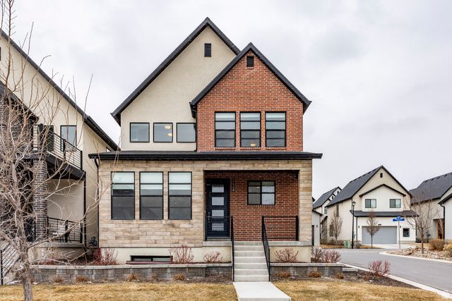 2426 N ALESUND WAY, Lehi, UT 84043