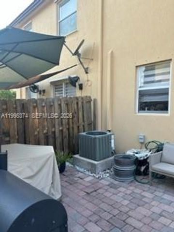 11236 NW 87th St, Doral, FL 33178