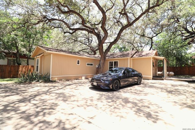 22608 Crossbow, Von Ormy, TX 78073