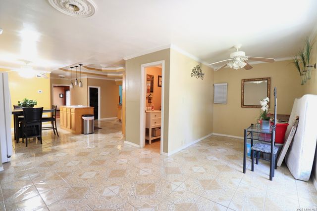 22608 Crossbow, Von Ormy, TX 78073