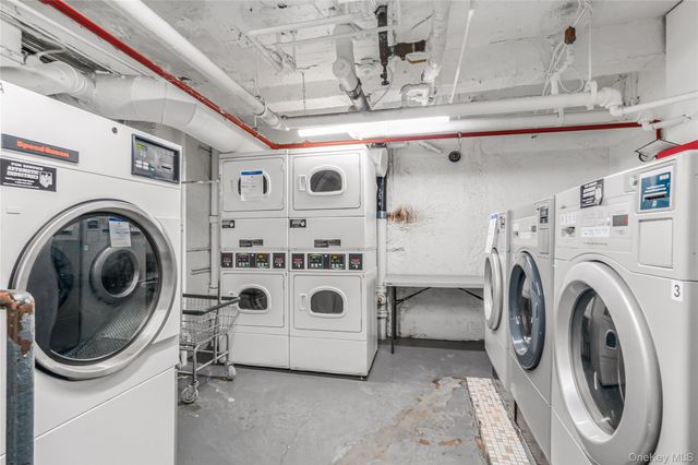 84-50 169th Street 418, Jamaica Hills, NY 11432