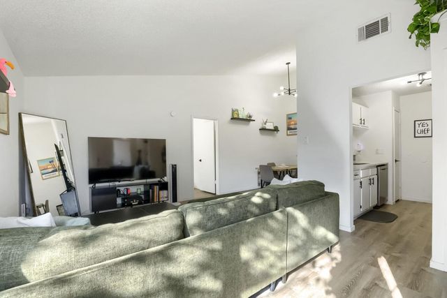 11904 Sunhillow BND, Austin, TX 78758