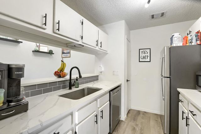 11904 Sunhillow BND, Austin, TX 78758