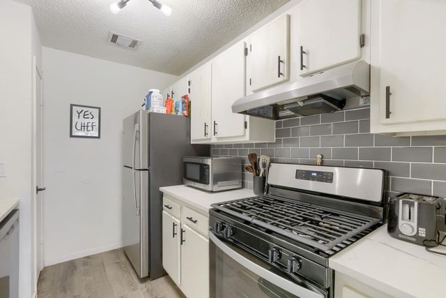 11904 Sunhillow BND, Austin, TX 78758