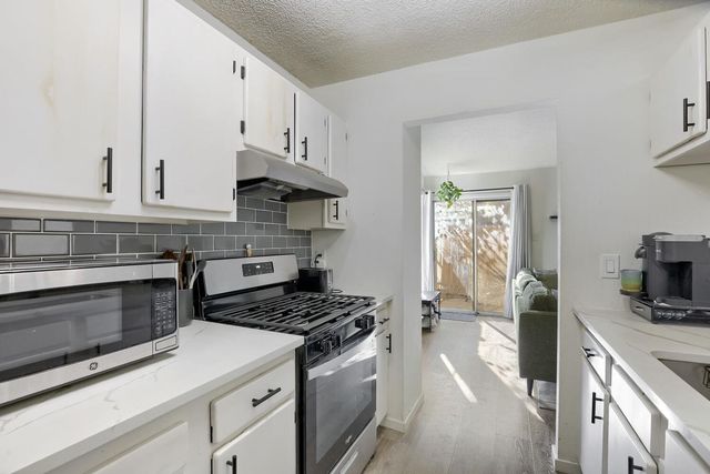 11904 Sunhillow BND, Austin, TX 78758