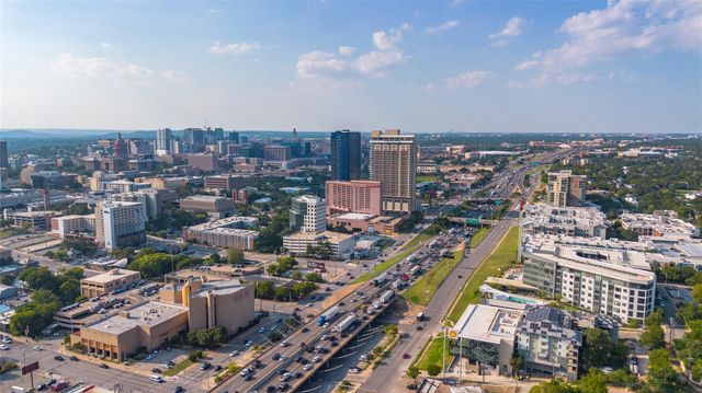 4921 Stockton LN, Del Valle, TX 78617