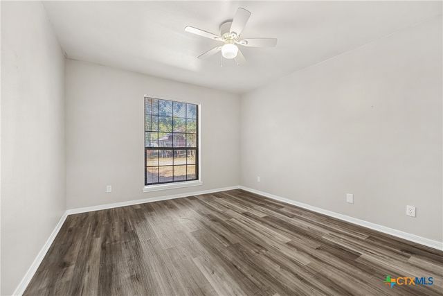 1513 Oak Park Lane, Salado, TX 76571