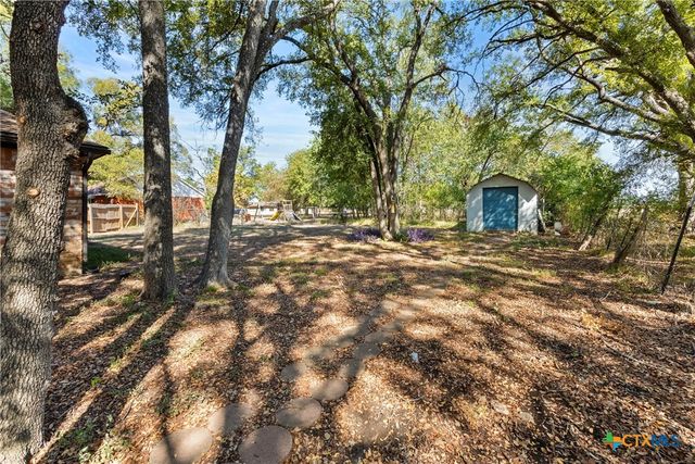 1513 Oak Park Lane, Salado, TX 76571