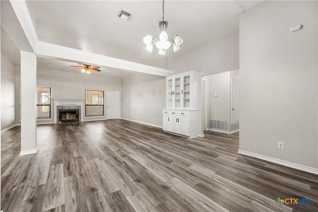 1513 Oak Park Lane, Salado, TX 76571