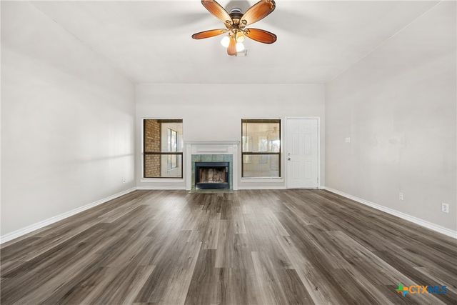 1513 Oak Park Lane, Salado, TX 76571