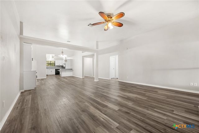 1513 Oak Park Lane, Salado, TX 76571