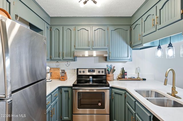 3972 Echo Farms Boulevard, Wilmington, NC 28412