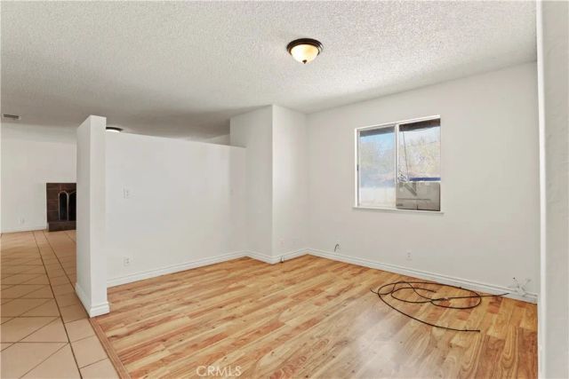 10542 E AVE S-14, Littlerock, CA 93543