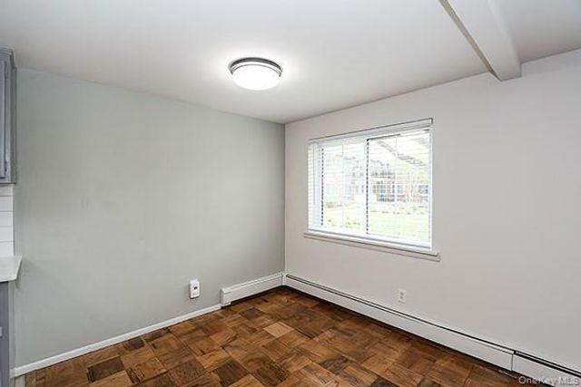 178 Jervis Avenue 178, Farmingdale, NY 11735