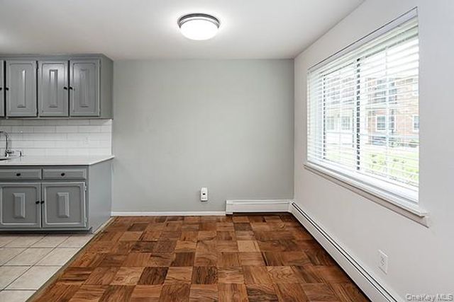 178 Jervis Avenue 178, Farmingdale, NY 11735
