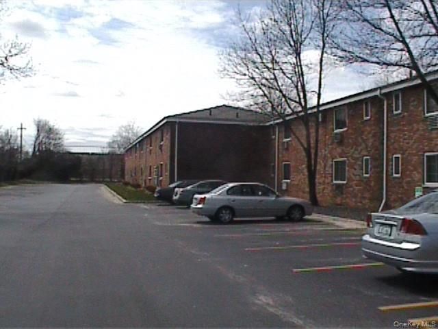 178 Jervis Avenue 178, Farmingdale, NY 11735