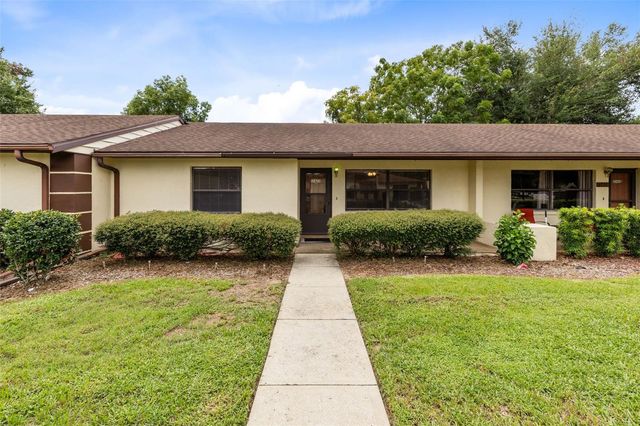 12422 CLUBHOUSE COURT, Tavares, FL 32778