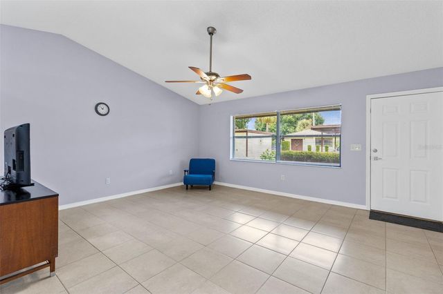 12422 CLUBHOUSE COURT, Tavares, FL 32778