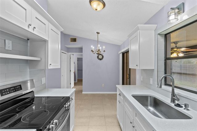 12422 CLUBHOUSE COURT, Tavares, FL 32778