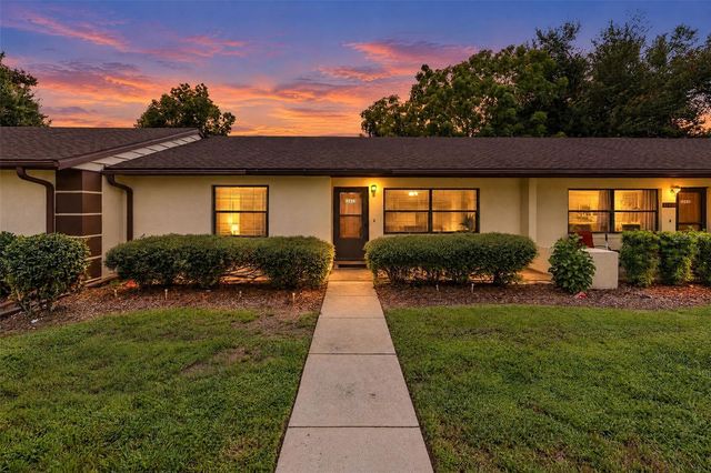 12422 CLUBHOUSE COURT, Tavares, FL 32778