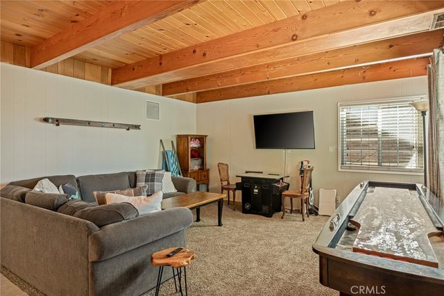 31766 Silver Spruce, Running Springs, CA 92382