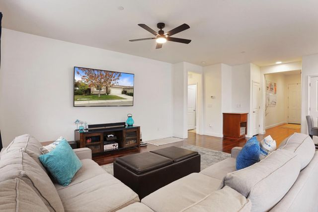 1091 Alba St, Manteca, CA 95337