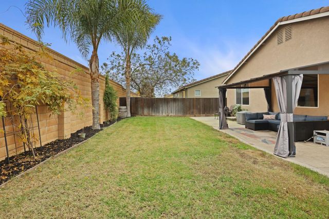 1091 Alba St, Manteca, CA 95337