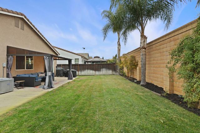 1091 Alba St, Manteca, CA 95337