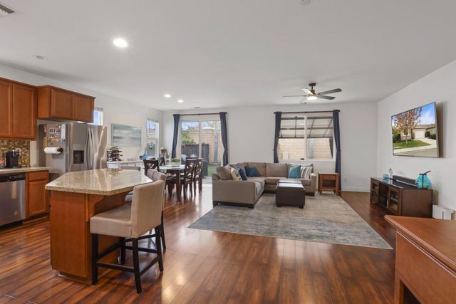 1091 Alba St, Manteca, CA 95337