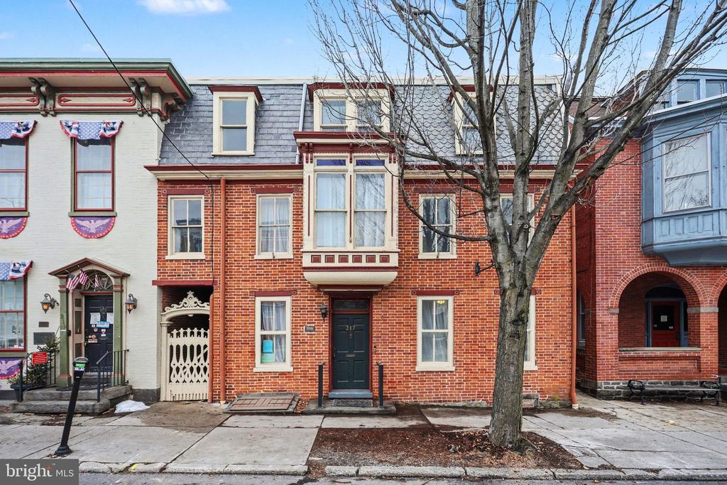 217 BALTIMORE ST, Gettysburg, PA 17325