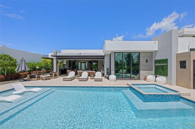 23 THE ISLES, Dorado, PR 00646