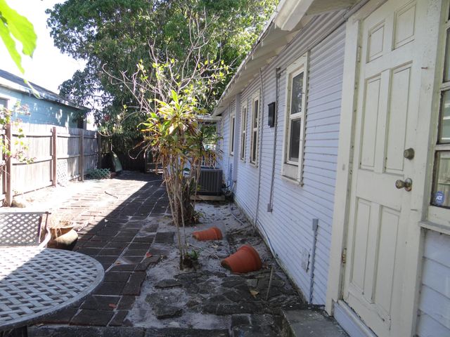 611 N E Street, Lake Worth Beach, FL 33460