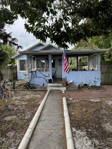 611 N E Street, Lake Worth Beach, FL 33460