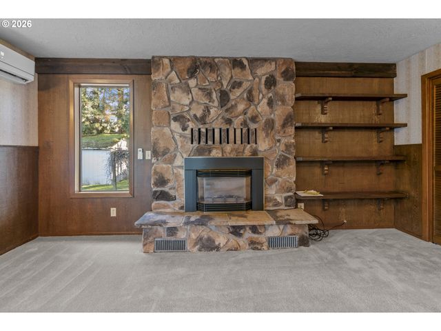 2496 62ND Ave, Salem, OR 97317