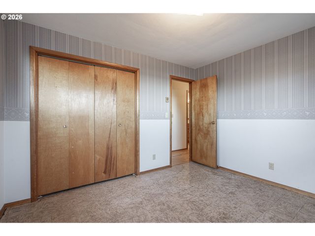 2496 62ND Ave, Salem, OR 97317