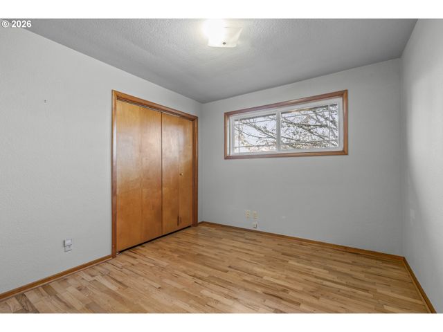 2496 62ND Ave, Salem, OR 97317