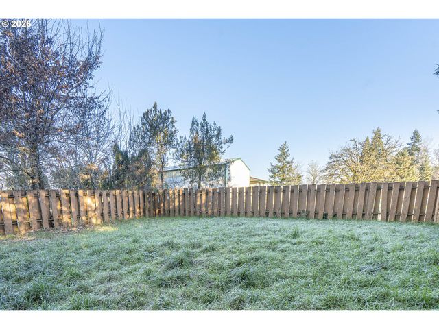 2496 62ND Ave, Salem, OR 97317