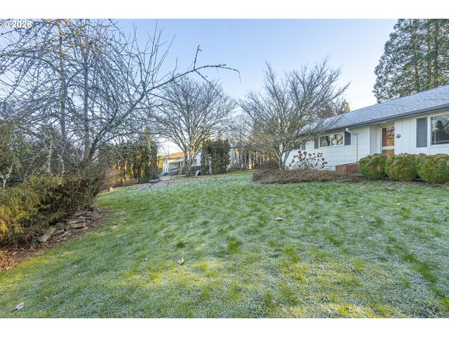 2496 62ND Ave, Salem, OR 97317