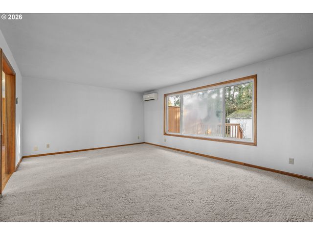 2496 62ND Ave, Salem, OR 97317