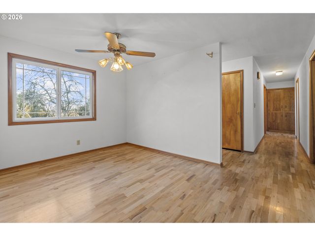 2496 62ND Ave, Salem, OR 97317