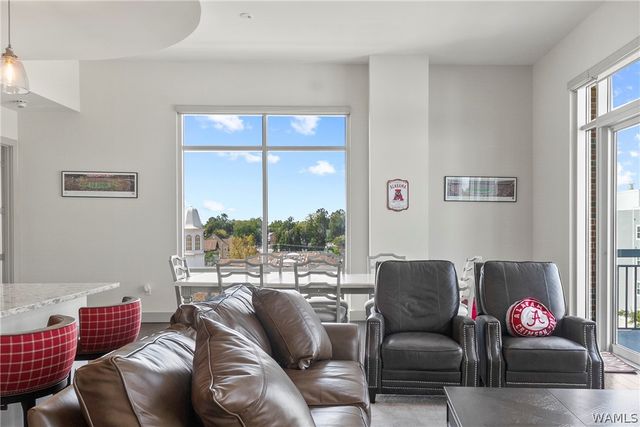 1150 8th PH2, Tuscaloosa, AL 35401