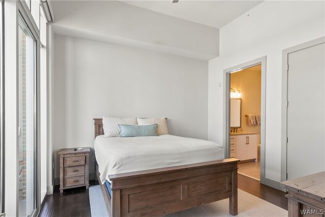 1150 8th PH2, Tuscaloosa, AL 35401