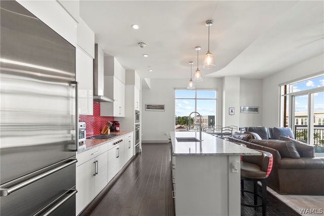 1150 8th PH2, Tuscaloosa, AL 35401