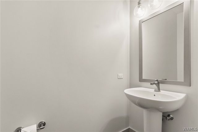 1150 8th PH2, Tuscaloosa, AL 35401