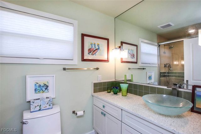 2667 Coconut DR, Sanibel, FL 33957