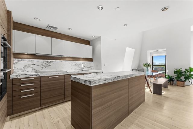 201 Newbury St 506, Boston, MA 02116