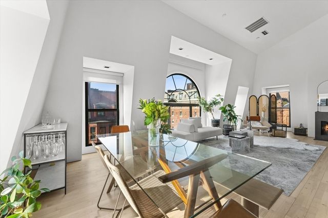 201 Newbury St 506, Boston, MA 02116